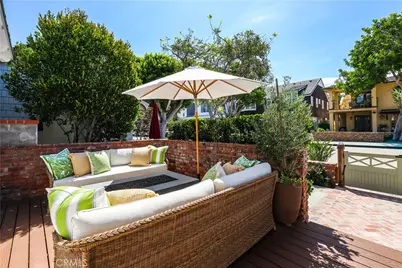 2004 E Ocean Boulevard, Newport Beach, CA 92661 - Photo 7