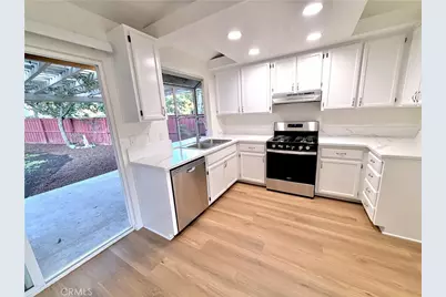 30500 Shenandoah Court, Temecula, CA 92591 - Photo 5
