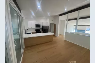 558 Vista Flora, Newport Beach, CA 92660 - Photo 11
