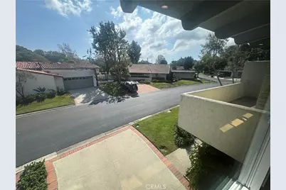 558 Vista Flora, Newport Beach, CA 92660 - Photo 27