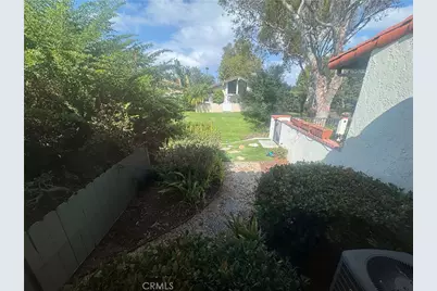 558 Vista Flora, Newport Beach, CA 92660 - Photo 19