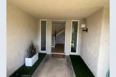 558 Vista Flora, Newport Beach, CA 92660 - Photo 7