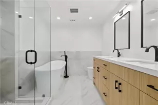 558 Vista Flora, Newport Beach, CA 92660 - Photo 17