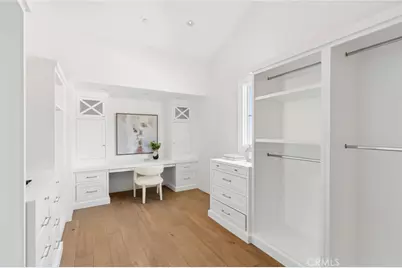 231 Tustin, Newport Beach, CA 92663 - Photo 33