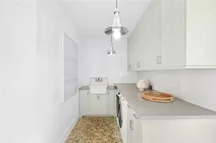 231 Tustin, Newport Beach, CA 92663 - Photo 49