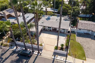 327 Santa Isabel, Newport Beach, CA 92660 - Photo 33