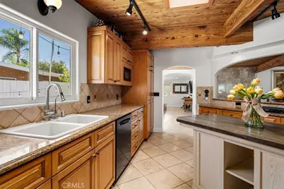 327 Santa Isabel, Newport Beach, CA 92660 - Photo 9