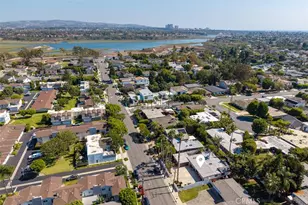 327 Santa Isabel, Newport Beach, CA 92660 - Photo 37