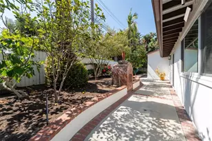 327 Santa Isabel, Newport Beach, CA 92660 - Photo 27