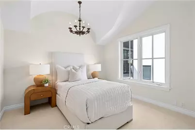 707 Larkspur Avenue, Corona del Mar, CA 92625 - Photo 13