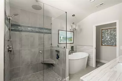 360 Villanova Road, Costa Mesa, CA 92626 - Photo 13