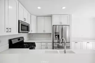 2033 Laurie Ln, Costa Mesa, CA 92627 - Photo 29