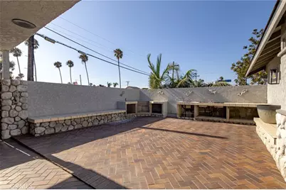8232 Indianapolis, Huntington Beach, CA 92646 - Photo 25