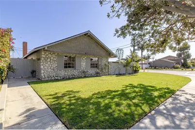 8232 Indianapolis, Huntington Beach, CA 92646 - Photo 15