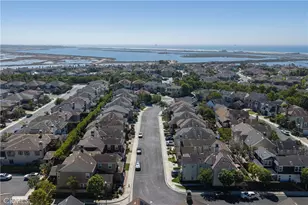 17281 Osterville Ln, Huntington Beach, CA 92649 - Photo 35