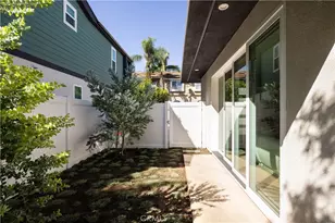 551 Bernard, Costa Mesa, CA 92627 - Photo 23
