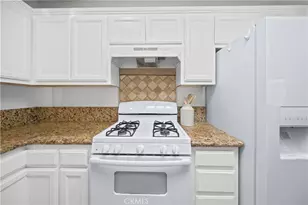 610 W Bay St, Costa Mesa, CA 92627 - Photo 11
