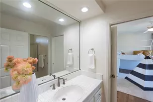 2 Vienna, Newport Beach, CA 92660 - Photo 17