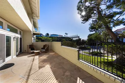 2 Vienna, Newport Beach, CA 92660 - Photo 35