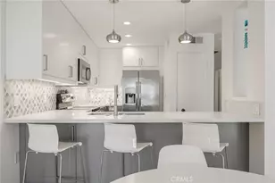 2521 N Whitewater Club Dr Residence D, Palm Springs, CA 92262 - Photo 5