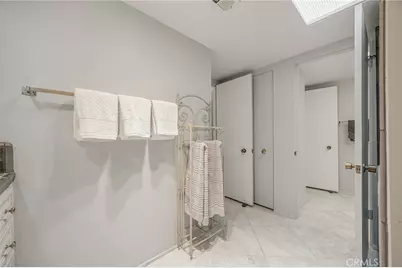 2521 N Whitewater Club Dr, Residence D, Palm Springs, CA 92262 - Photo 19