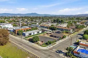 2302 Newport Blvd, Costa Mesa, CA 92627 - Photo 1