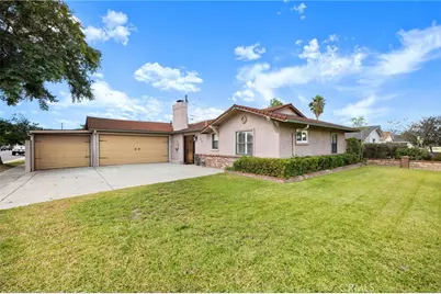 986 Post, Costa Mesa, CA 92626 - Photo 1
