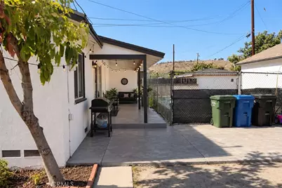 2311 Laurel Avenue, Pomona, CA 91768 - Photo 3