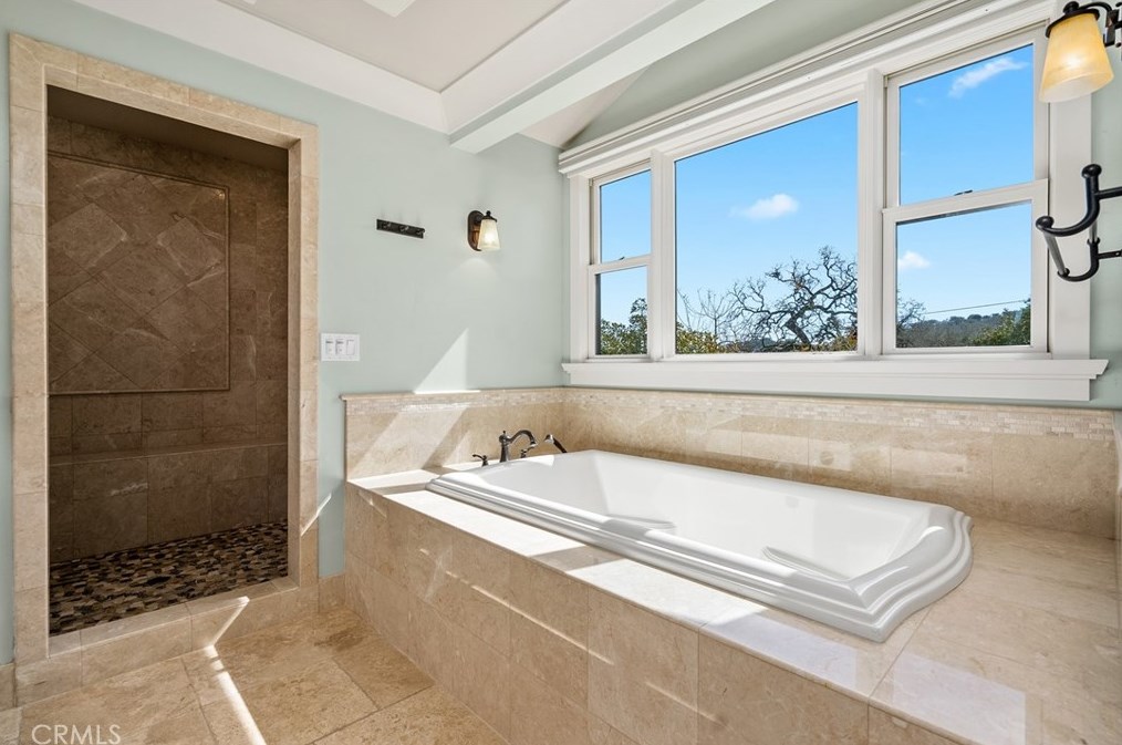 10270 Santa Ana Rd, Atascadero CA  93422-7736 exterior