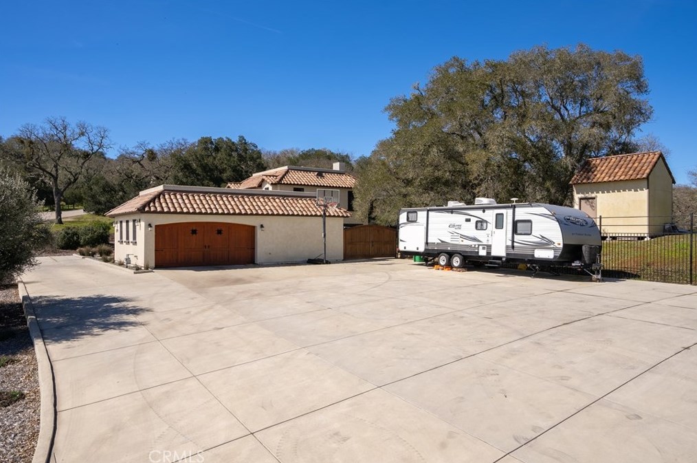 10270 Santa Ana Rd, Atascadero CA  93422-7736 exterior