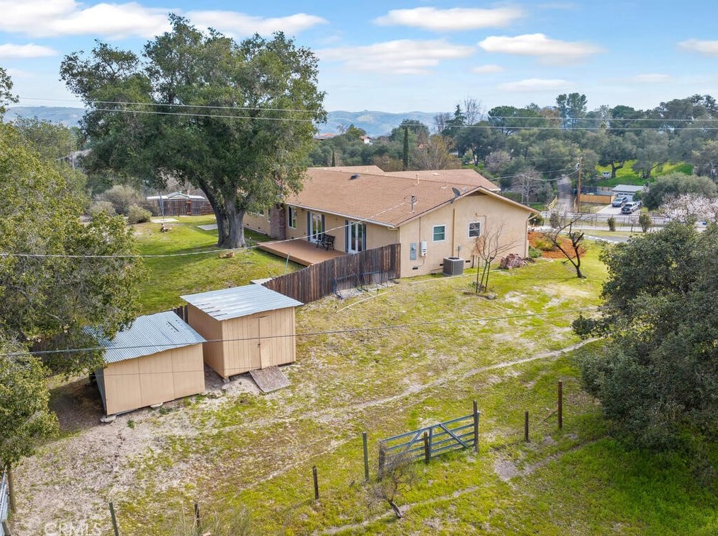 3995 Amargon Rd, Atascadero CA  93422-2627 exterior