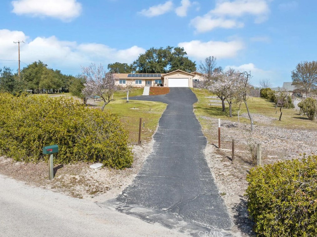 3995 Amargon Rd, Atascadero CA  93422-2627 exterior