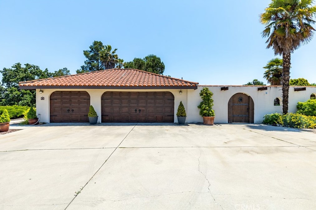 30 Dandelion Ln, Templeton, CA 93465