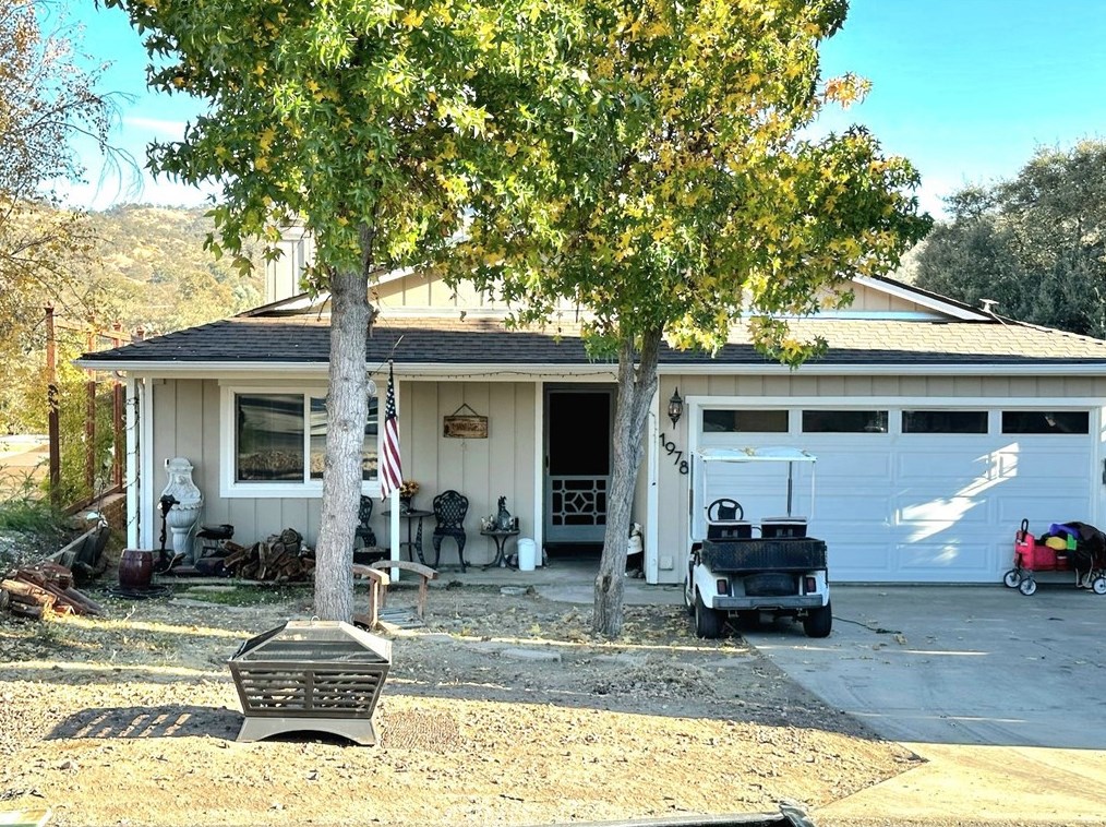 1978 Green Brook Ln, Lake Nacimiento CA  93446-4203 exterior