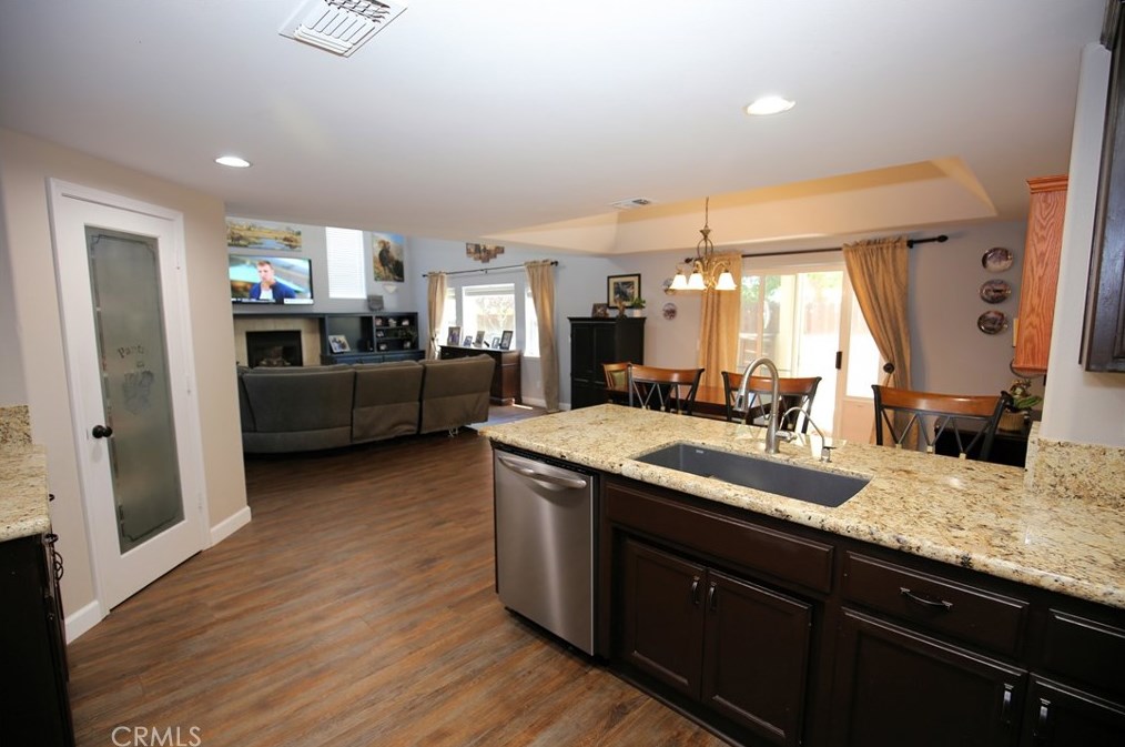 1095 Megan Ct, Templeton CA  93465-4051 exterior