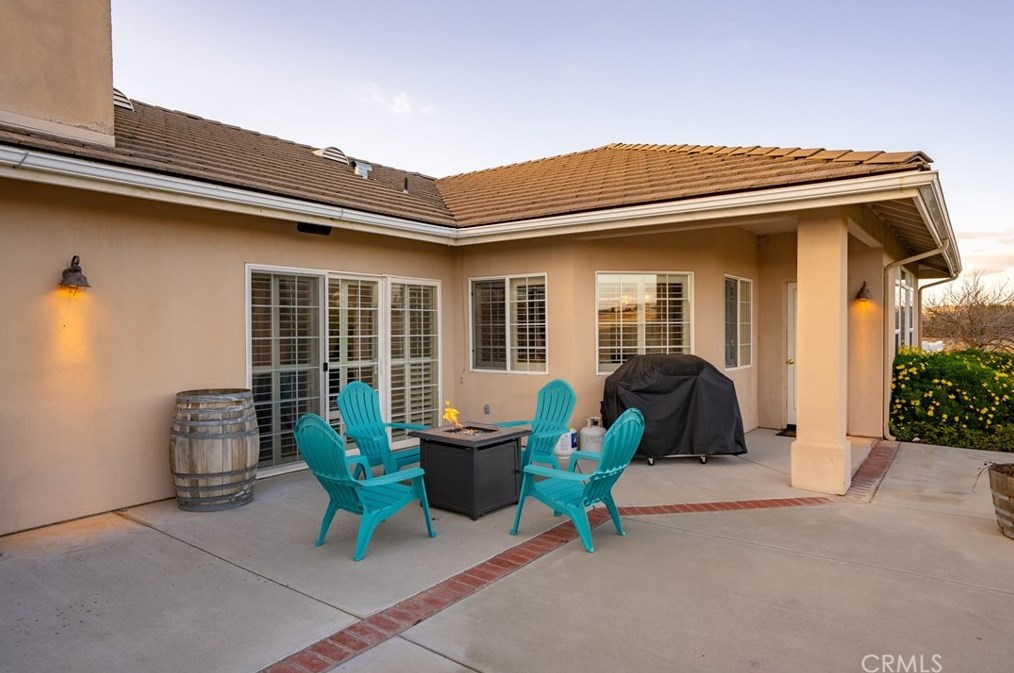 4925 Lamplighter Way, Lake Nacimiento CA  93446-8499 exterior