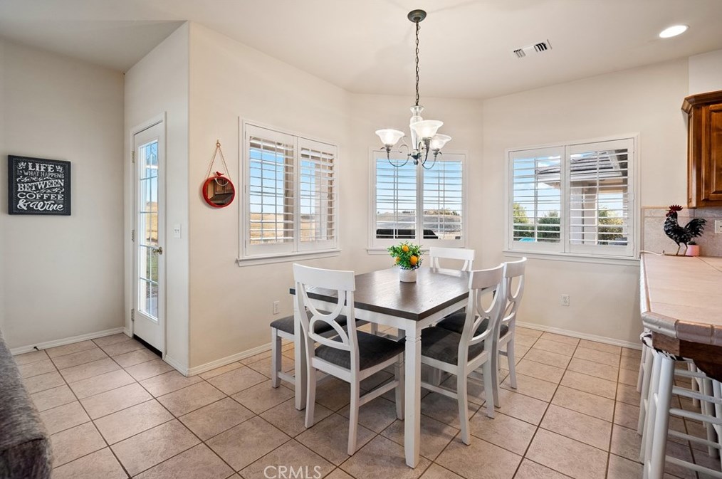 4925 Lamplighter Way, Lake Nacimiento CA  93446-8499 exterior
