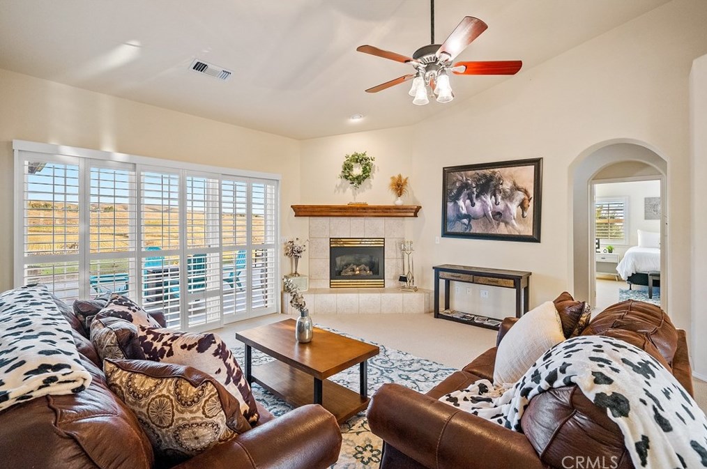 4925 Lamplighter Way, Lake Nacimiento CA  93446-8499 exterior