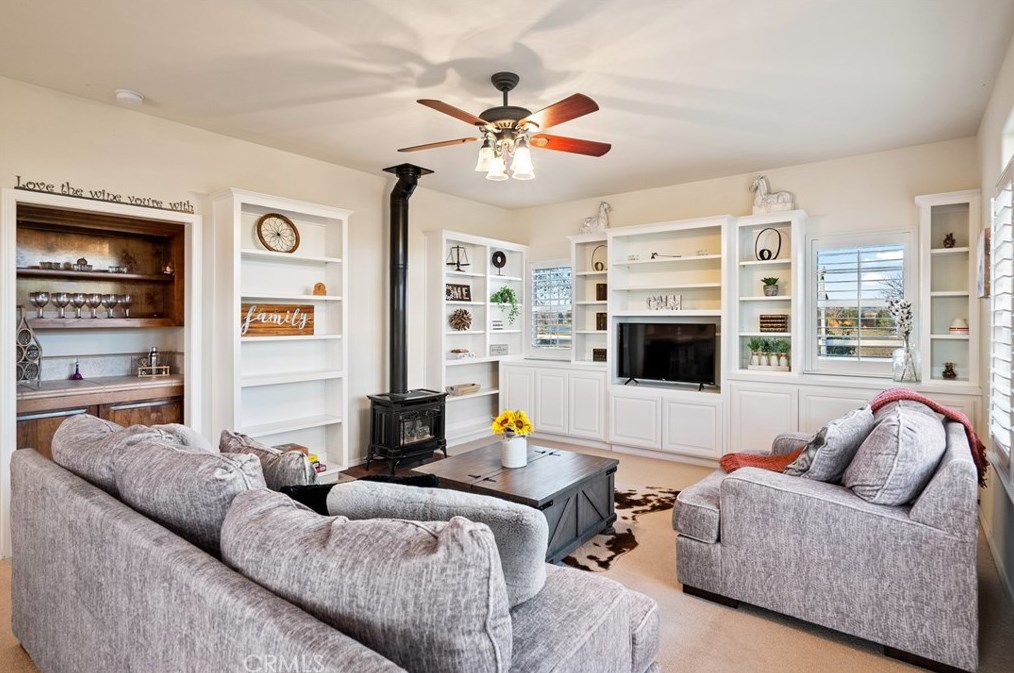 4925 Lamplighter Way, Lake Nacimiento CA  93446-8499 exterior
