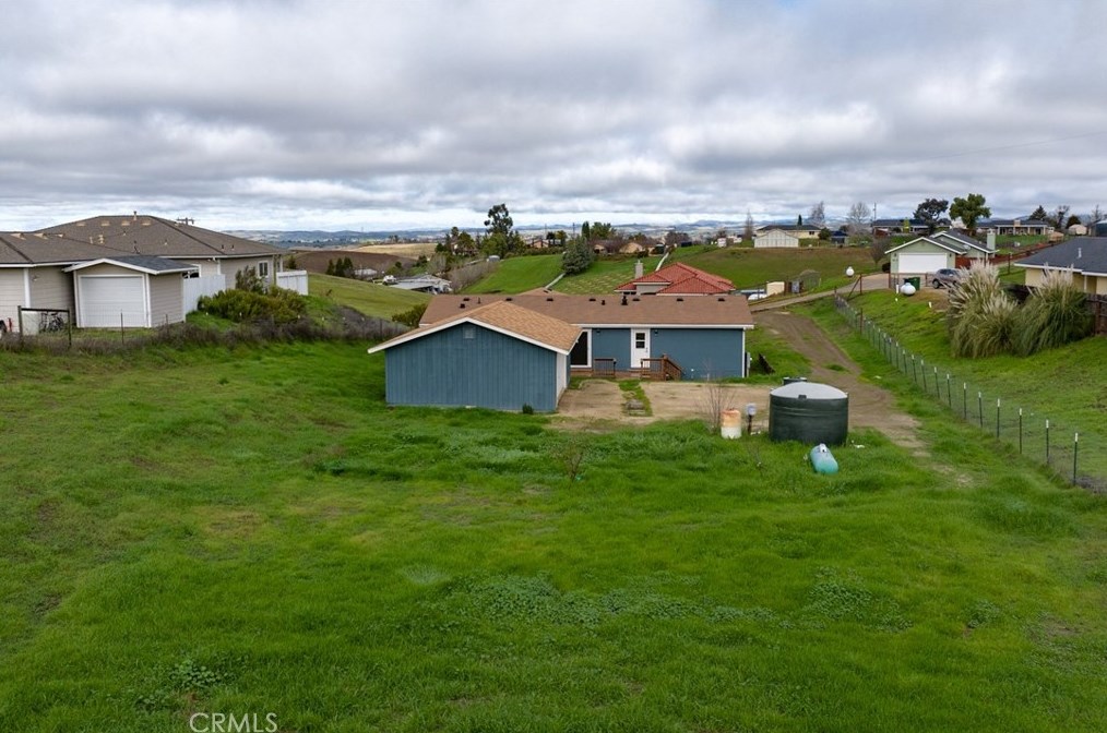 8190 Baron Way, Lake Nacimiento CA  93446-7043 exterior