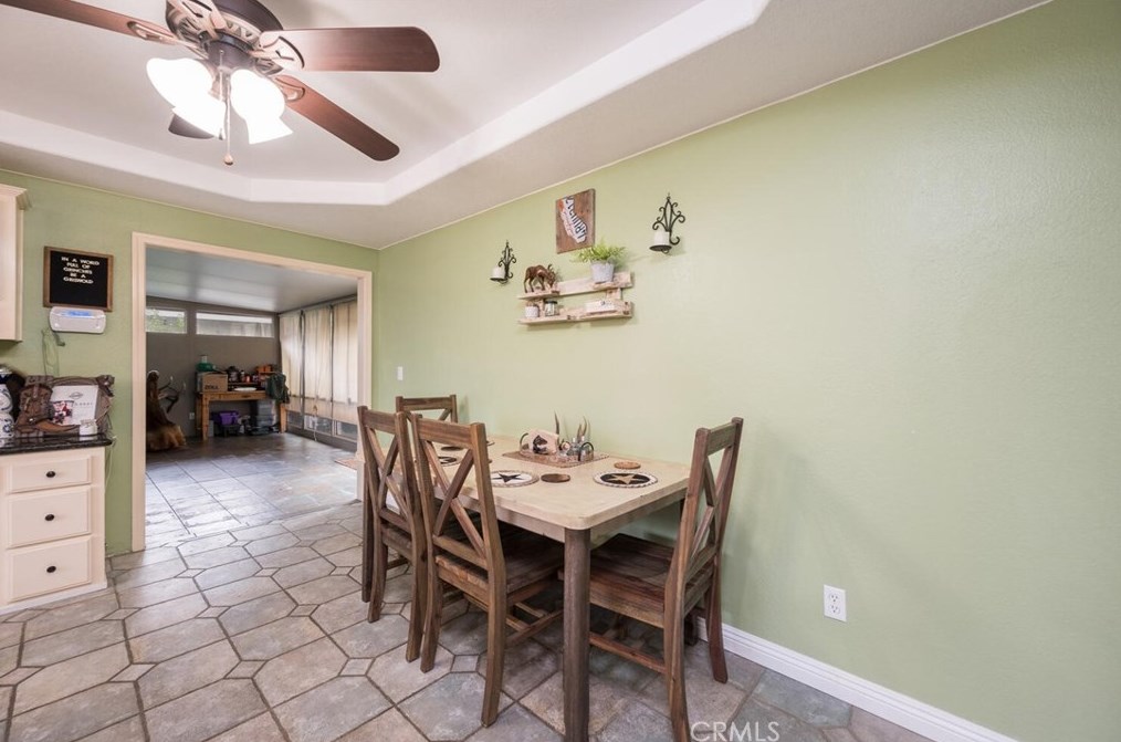 912 Wade Dr, Lake Nacimiento CA  93446-3413 exterior