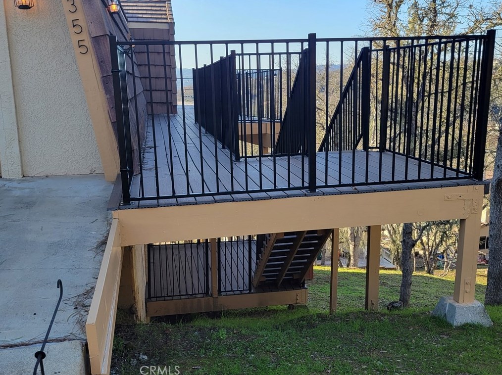 2355 Lakeview Dr, Lake Nacimiento CA  93426-9626 exterior