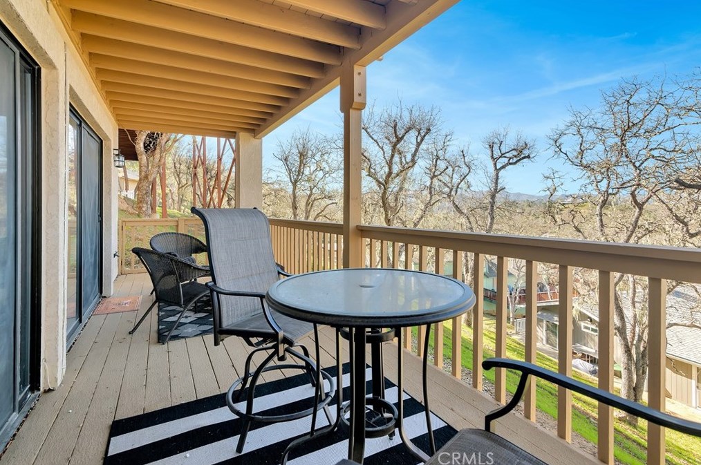 2355 Lakeview Dr, Lake Nacimiento CA  93426-9626 exterior
