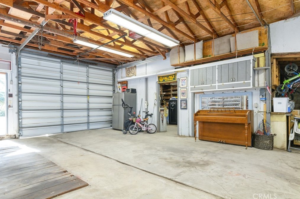 8275 Curbaril Ave, Atascadero CA 93422-5260 exterior