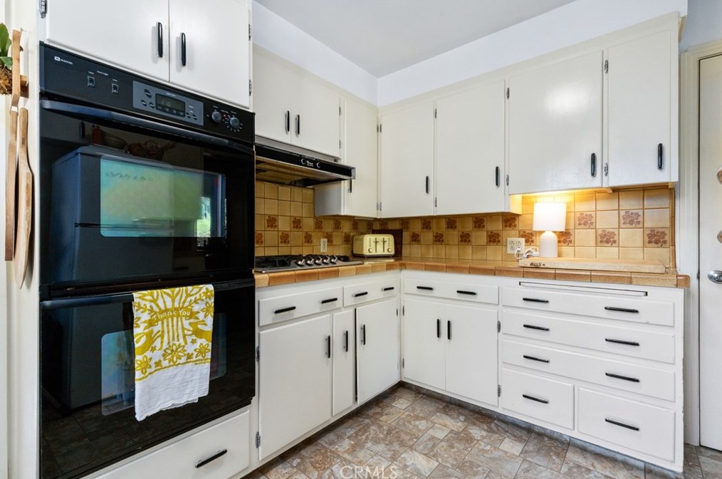 8275 Curbaril Ave, Atascadero CA 93422-5260 exterior