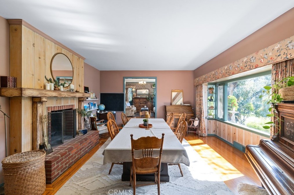 8275 Curbaril Ave, Atascadero CA 93422-5260 exterior