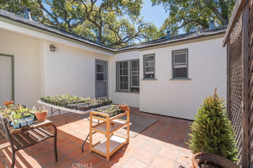 145 16th St, Lake Nacimiento CA  93446-2079 exterior