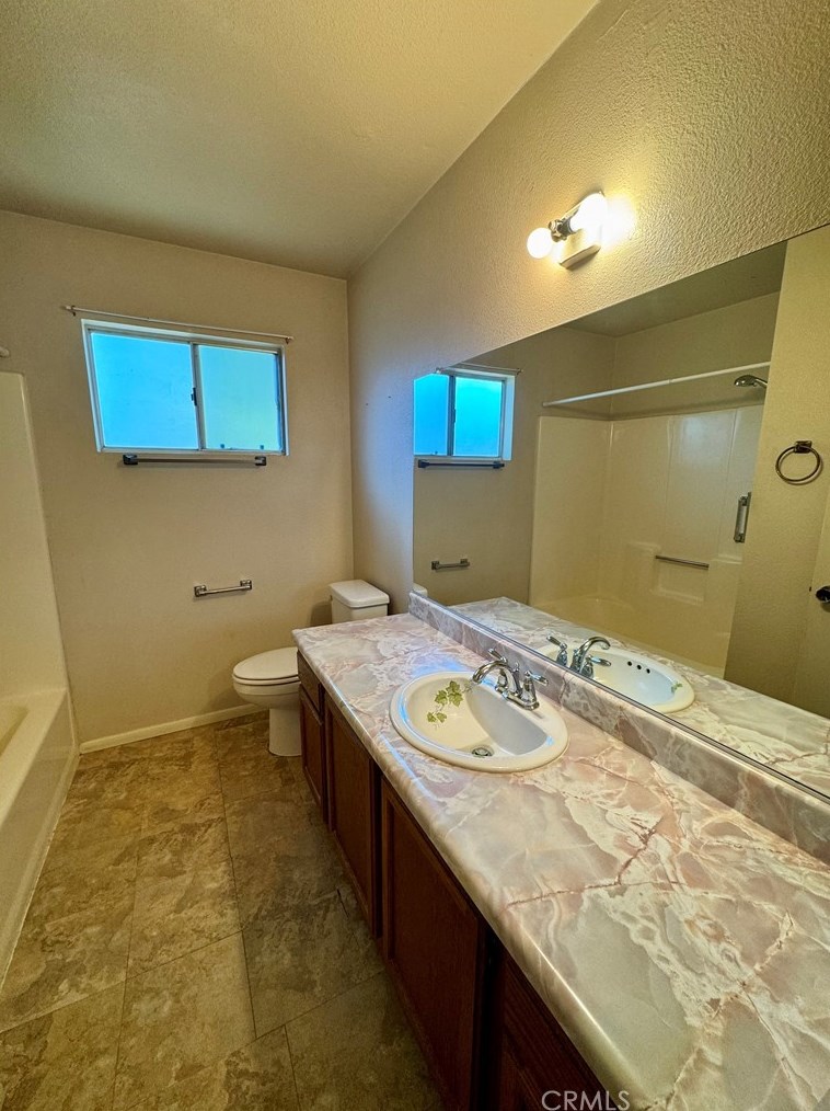 1731 Ponderosa Ln, Lake Nacimiento CA  93446-3633 exterior