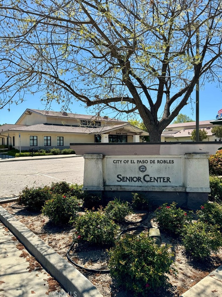 1731 Ponderosa Ln, Lake Nacimiento CA  93446-3633 exterior