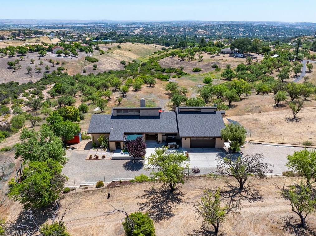 1240 Mountain Springs Rd, Lake Nacimiento CA  93446-5219 exterior